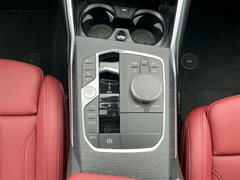 New 2026 BMW 330i xDrive Sedan w/ Convenience Package image 11