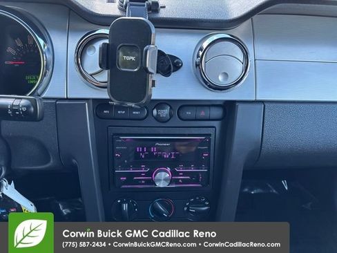 Used 2006 Ford Mustang Coupe RWD image 21