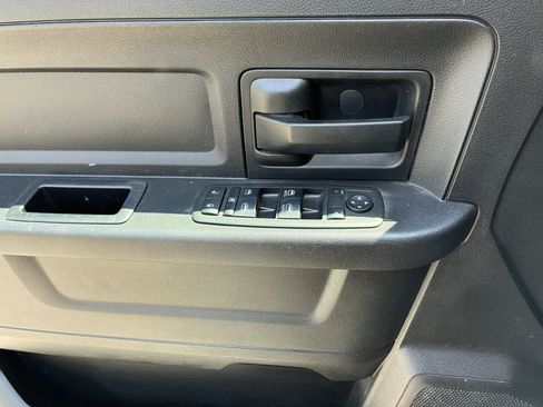 Used 2014 RAM 1500 Express AWD/4WD image 22
