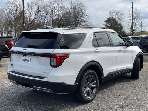 New 2026 Ford Explorer Active w/ Active Comfort Package AWD/4WD image 3