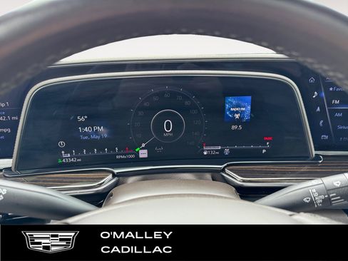 Used 2022 Cadillac Escalade ESV Premium Luxury AWD/4WD image 15