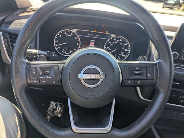 Used 2023 Nissan Rogue S AWD/4WD image 20