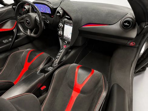 Used 2020 McLaren 720S Spider RWD image 17