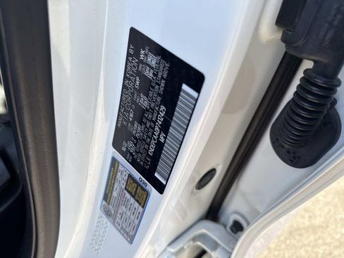 Used 2023 Kia Seltos LX image 19