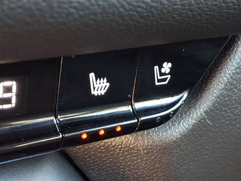 Used 2019 Chevrolet Blazer RS image 29