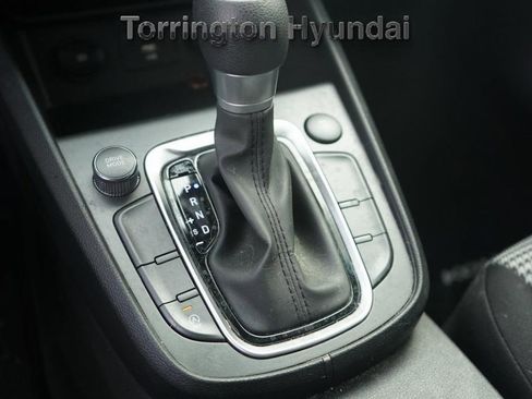 Certified 2022 Hyundai Kona SE image 20