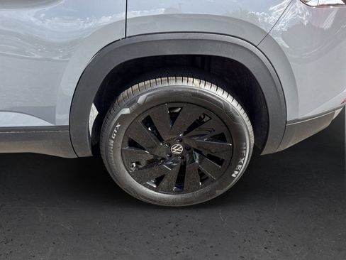 New 2026 Volkswagen Atlas Cross Sport SE image 10