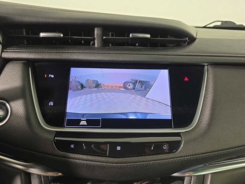 Used 2021 Cadillac XT5 Premium Luxury image 15