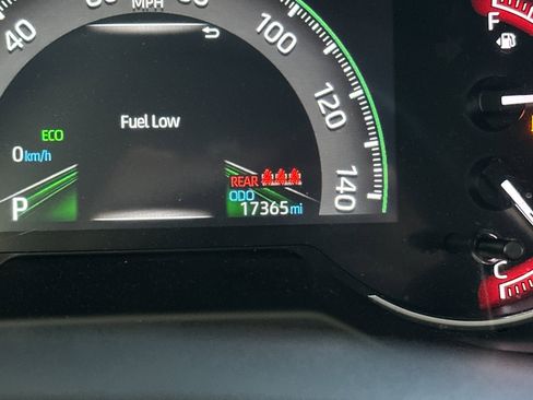 Used 2025 Toyota RAV4 LE image 24