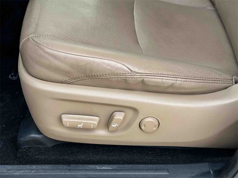 Used 2018 Toyota 4Runner Limited image 15