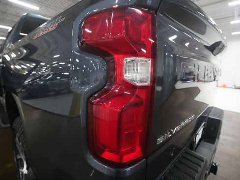Used 2020 Chevrolet Silverado 1500 LT Trail Boss AWD/4WD image 32