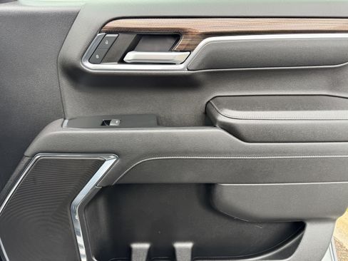 Used 2023 Chevrolet Silverado 1500 LT image 22