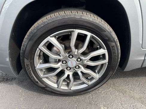 Certified 2023 GMC Terrain Denali w/ Denali Premium Package AWD/4WD image 9