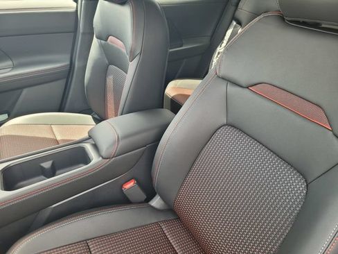 New 2026 Nissan Kicks SR FWD image 8