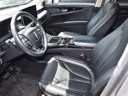 Certified 2023 Lincoln Nautilus FWD w/ Premium Package image 10