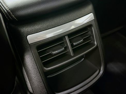 Used 2017 Chevrolet Impala LT image 27