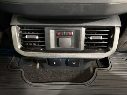 Used 2022 Ford F150 Platinum w/ Equipment Group 701A High AWD/4WD image 22