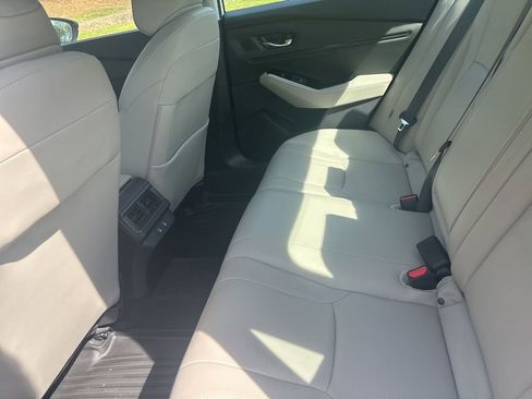 Used 2023 Honda Accord Touring image 9