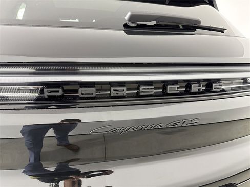New 2026 Porsche Cayenne GTS image 19