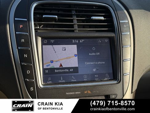 Used 2020 Lincoln Nautilus Reserve w/ Equipment Group 201A image 16