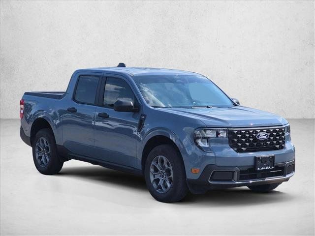 Used 2026 Ford Maverick XLT FWD image 3