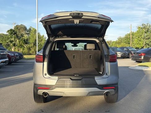 Used 2023 Chevrolet Blazer LT w/ Sound & Technology Package FWD image 20