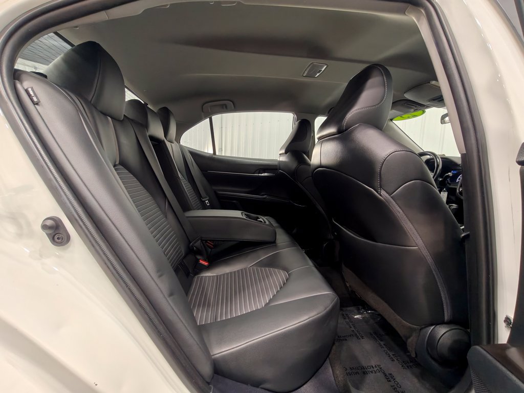 Used 2023 Toyota Camry SE FWD image 18