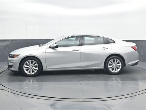 Used 2022 Chevrolet Malibu LT image 3