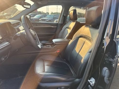 Used 2022 Jeep Grand Cherokee Limited AWD/4WD image 14