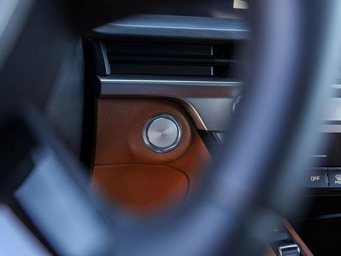 Used 2025 Kia Telluride EX X-Line image 19