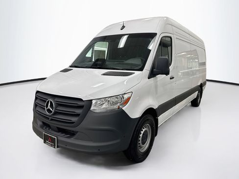 Used 2026 Mercedes-Benz Sprinter 2500 image 3