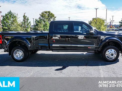Used 2025 Ford F450 Platinum w/ FX4 Off-Road Package image 9