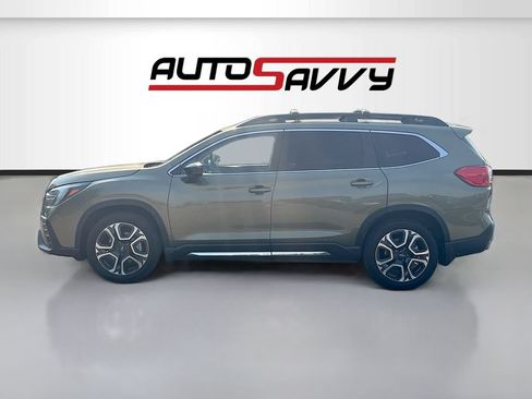 Used 2024 Subaru Ascent Limited w/ Technology Package AWD/4WD image 4