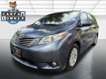 Used 2017 Toyota Sienna XLE w/ XLE Navigation Package
