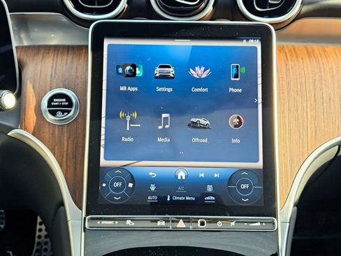 Certified 2024 Mercedes-Benz GLC 300 4MATIC image 38