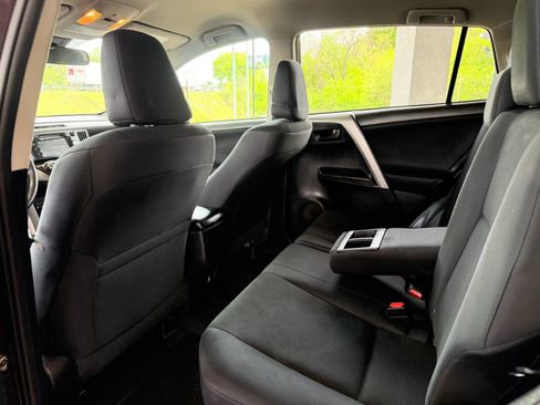 Used 2017 Toyota RAV4 LE w/ All Weather Liner Package image 20