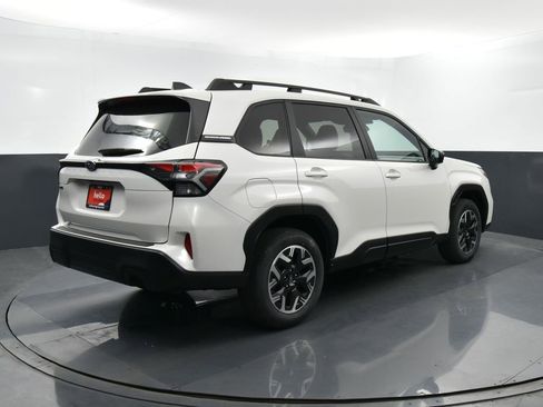 Used 2026 Subaru Forester Premium image 28