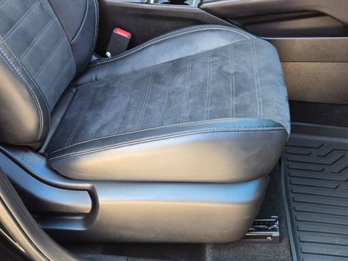 Used 2023 Mitsubishi Outlander SE FWD image 30