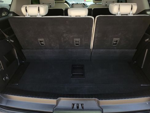 Used 2020 Ford Expedition Platinum AWD/4WD image 11