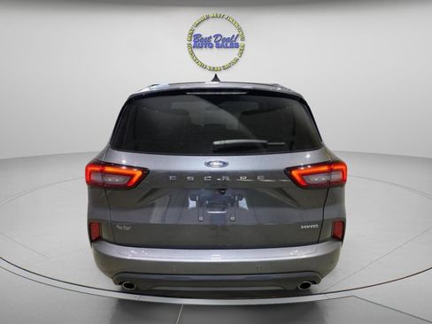 Used 2023 Ford Escape ST-Line Elite w/ Premium Technology Package AWD/4WD image 4