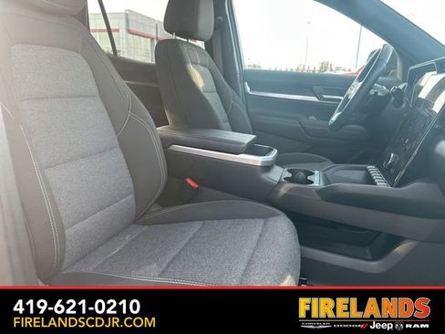 Used 2025 GMC Terrain Elevation image 16