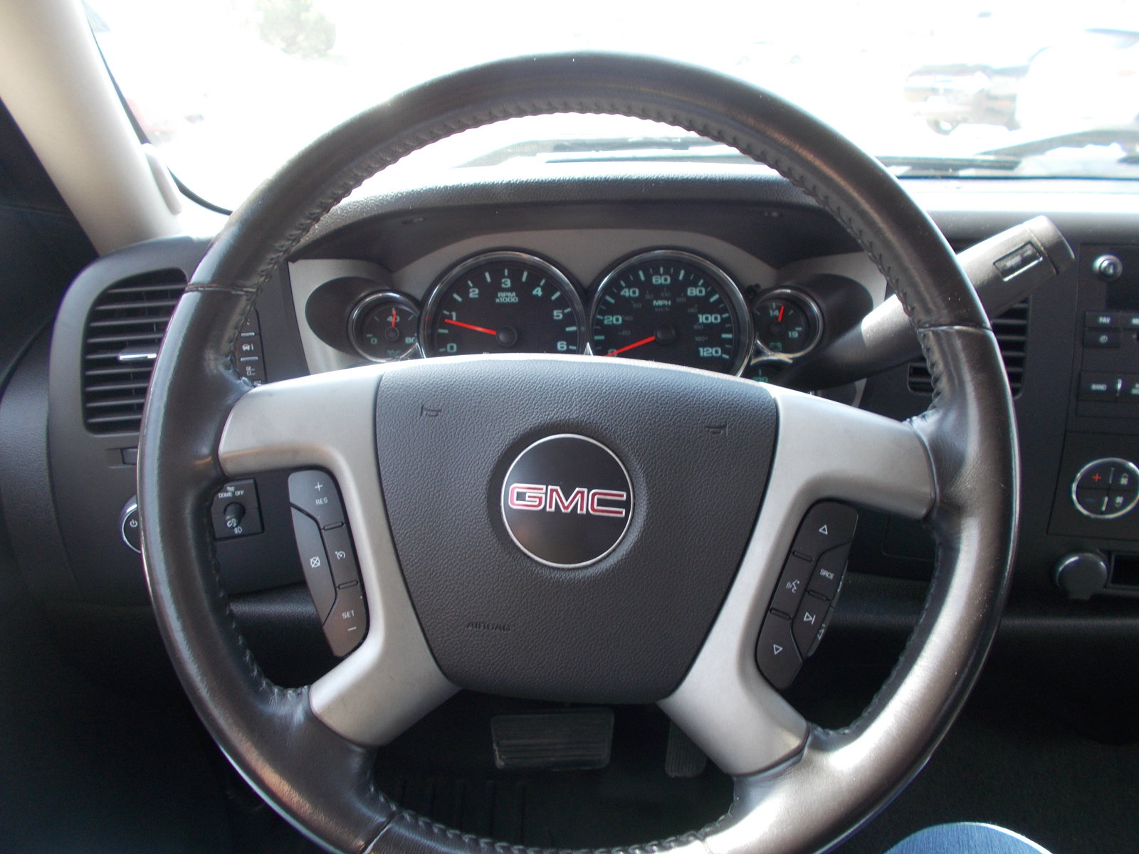 Used 2008 GMC Sierra 1500 SLE w/ Power Pack Plus AWD/4WD image 15