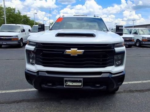 Certified 2025 Chevrolet Silverado 3500 W/T w/ WT Convenience Package AWD/4WD image 3