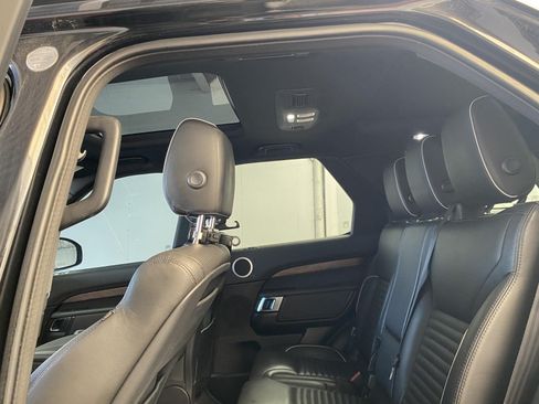 Used 2019 Land Rover Discovery HSE AWD/4WD image 18