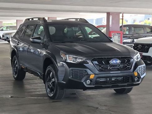 Used 2025 Subaru Outback Wilderness w/ Wilderness Package AWD/4WD image 3