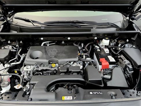 Certified 2023 Toyota RAV4 XLE w/ Convenience Package image 15