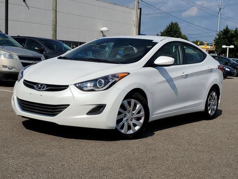 Used 2012 Hyundai Elantra GLS w/ Comfort Pkg 2 FWD image 28