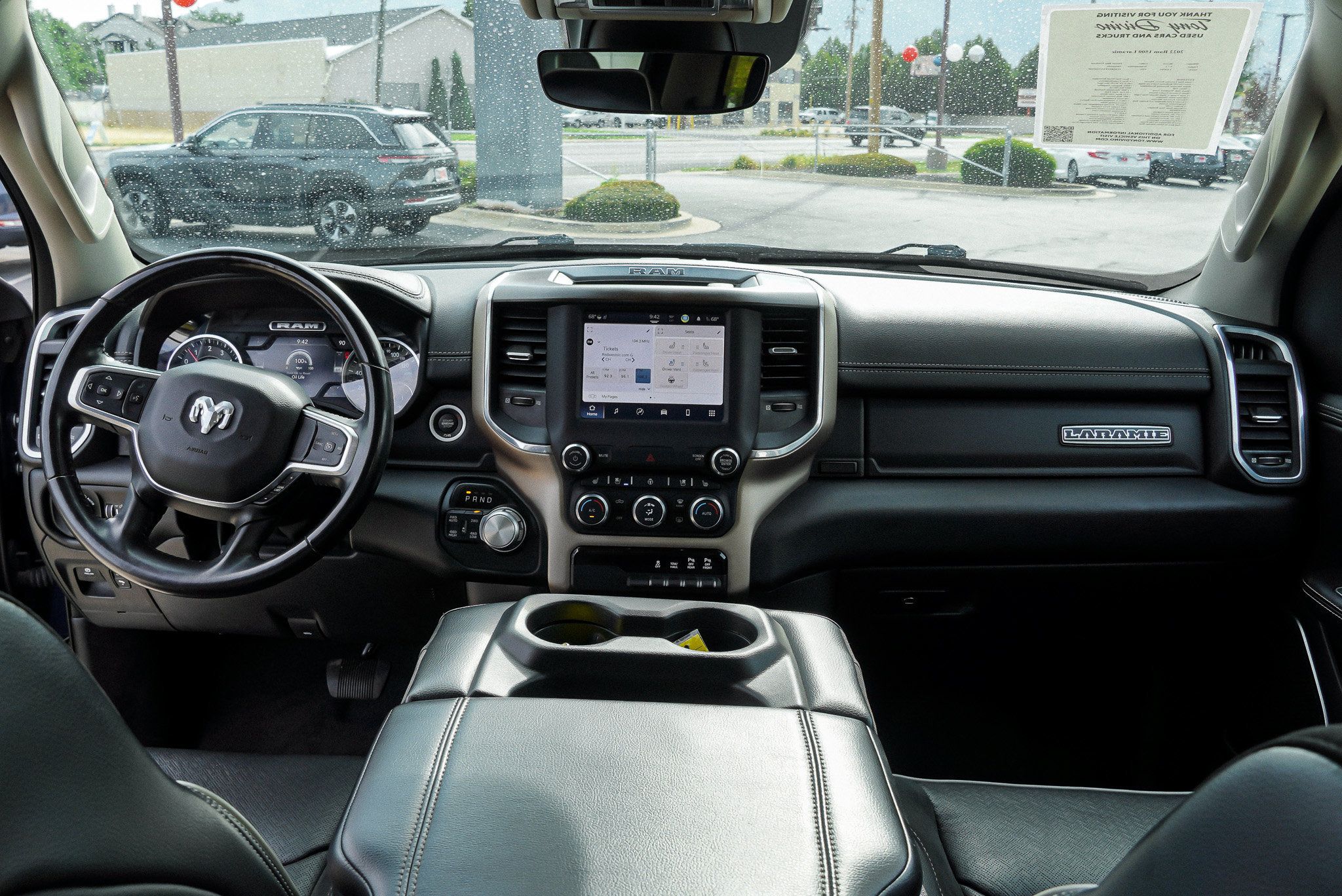 Used 2022 RAM 1500 Laramie AWD/4WD image 32