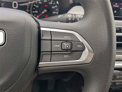 New 2025 Jeep Compass Sport image 24