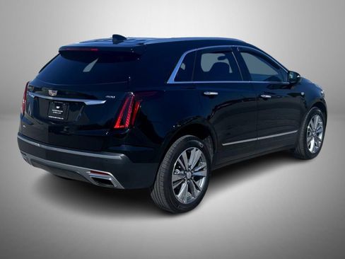 Certified 2023 Cadillac XT5 Premium Luxury AWD/4WD image 5